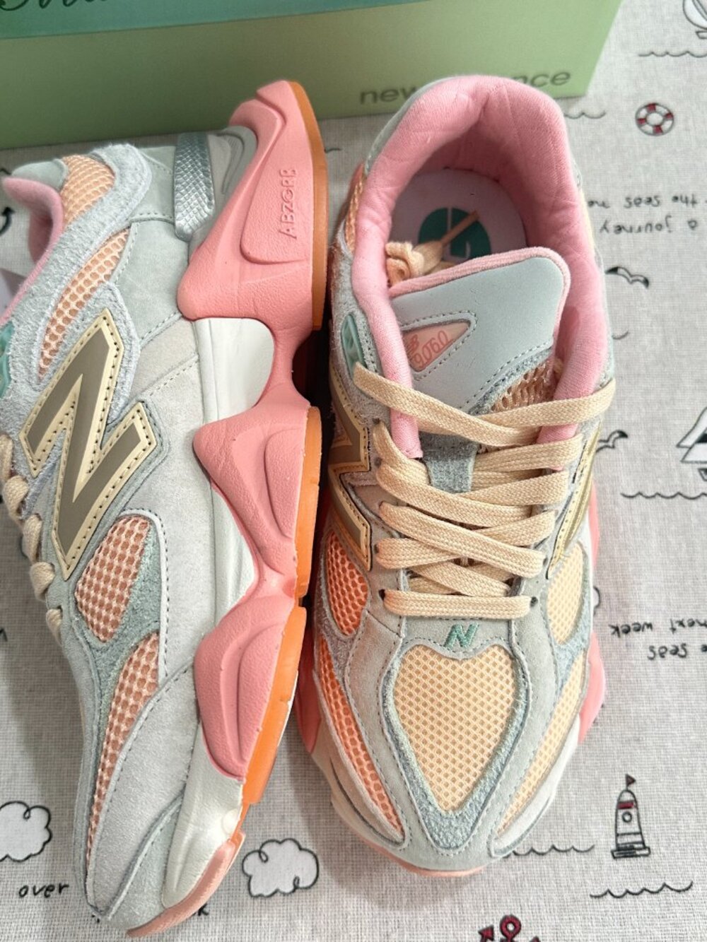 New Balance 9060 "Made For Us" Pink and Green Color Block - Picture 4 of 11